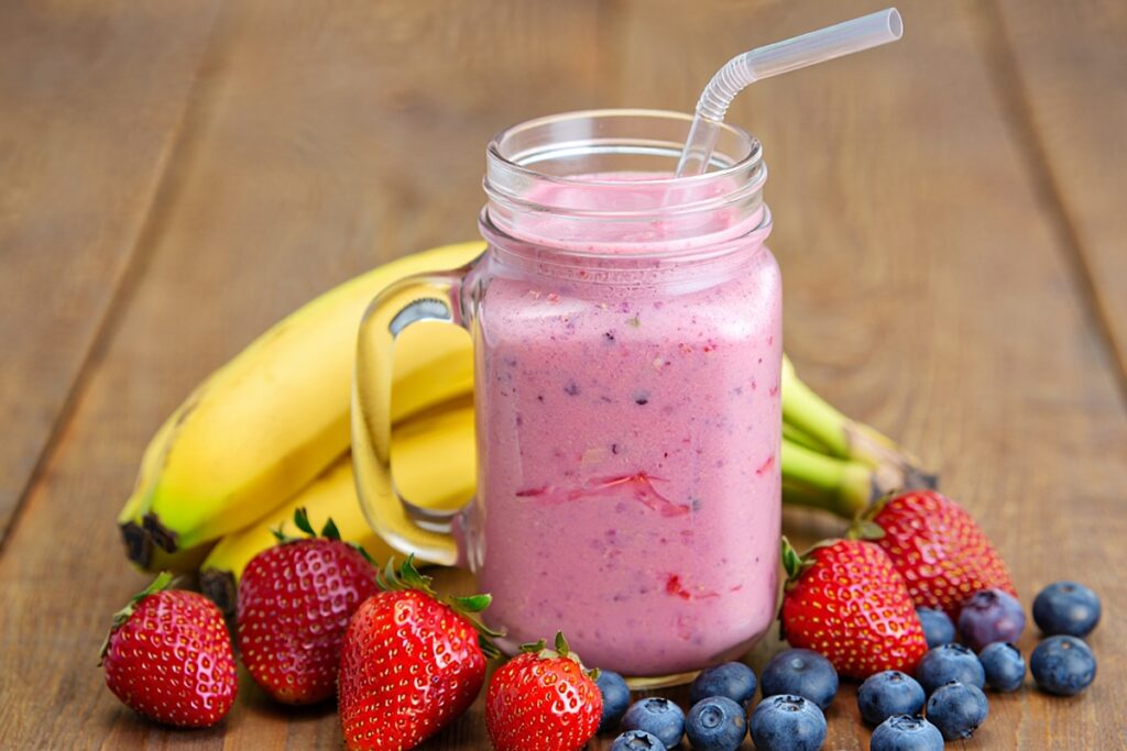 Best Superfood Smoothies to Fuel Your Winter Adventures